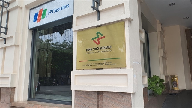 Foreign outflows amid lack of new draws for Vietnam