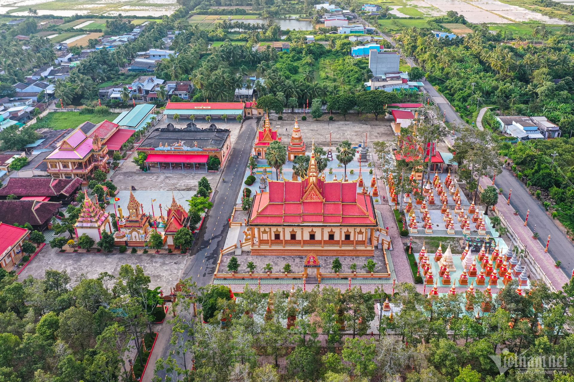 W-chùa xiêm cán, bạc liêu 13.jpg