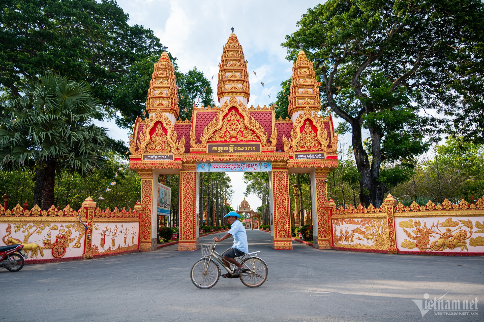 W-chùa xiêm cán, bạc liêu 30.jpg