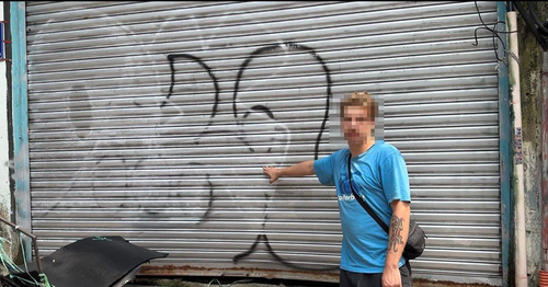 HCM City expels two foreigners for graffiti on public property