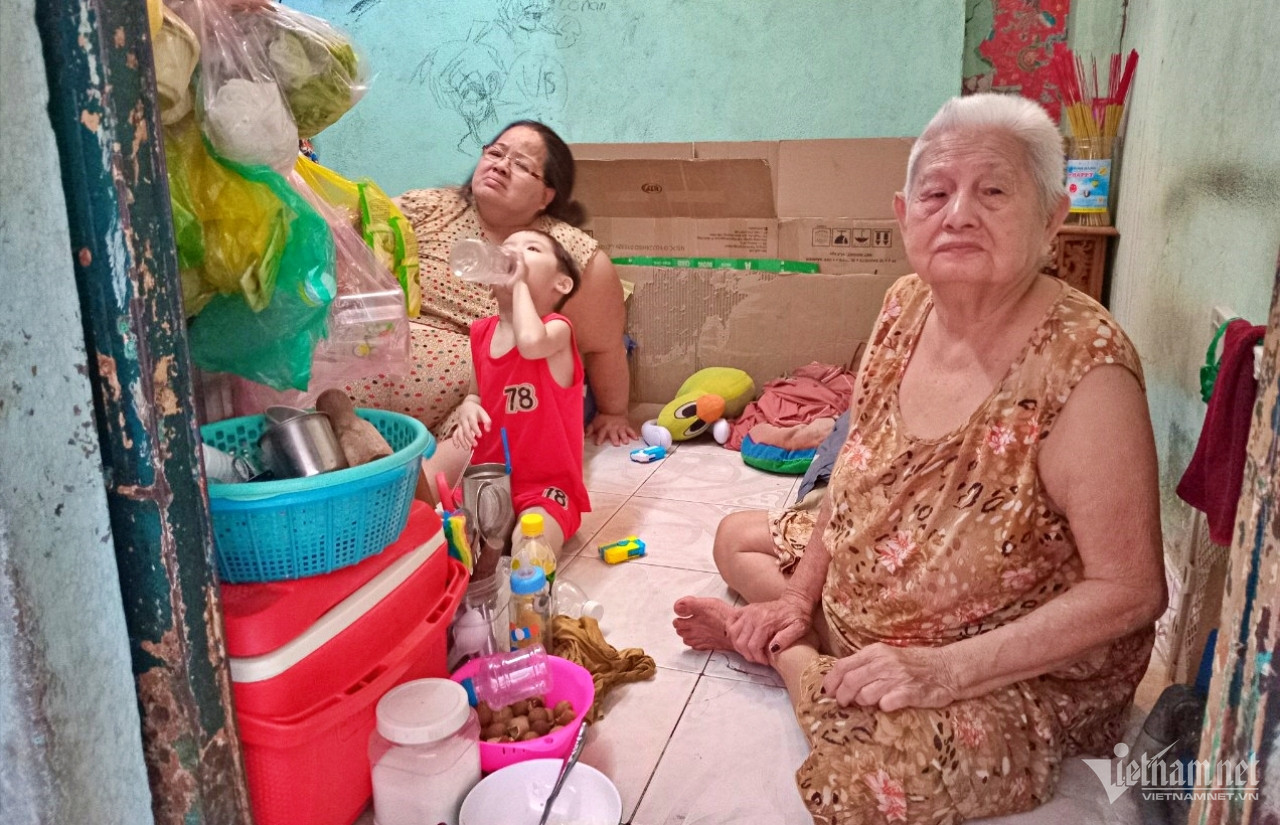 nha chat 3 HoVan Quyt.jpg