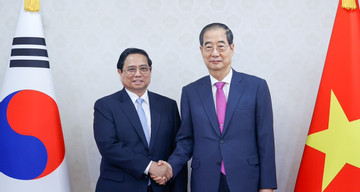Prime Minister proposes visa waiver for Vietnamese citizens to South Korea