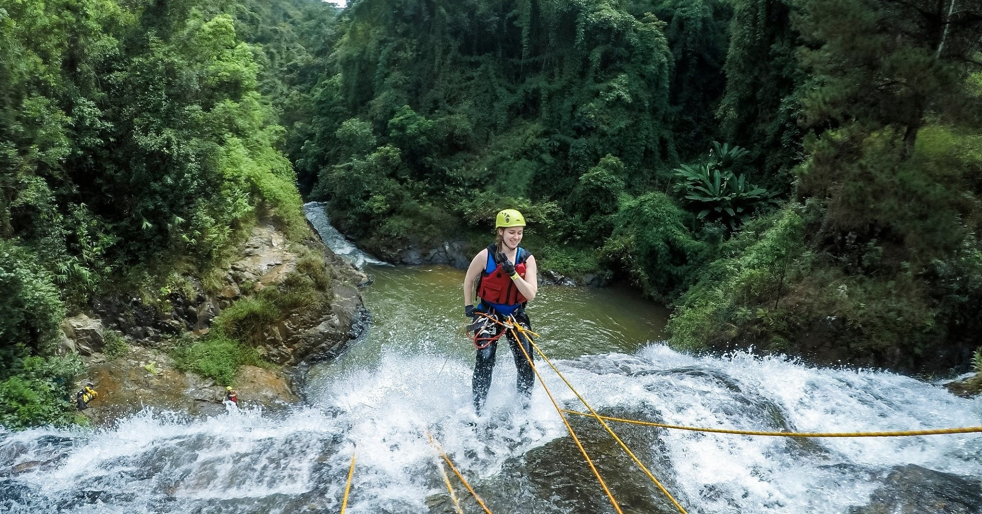 Da Lat's thrilling waterfall tour among best outdoor experiences of 2024