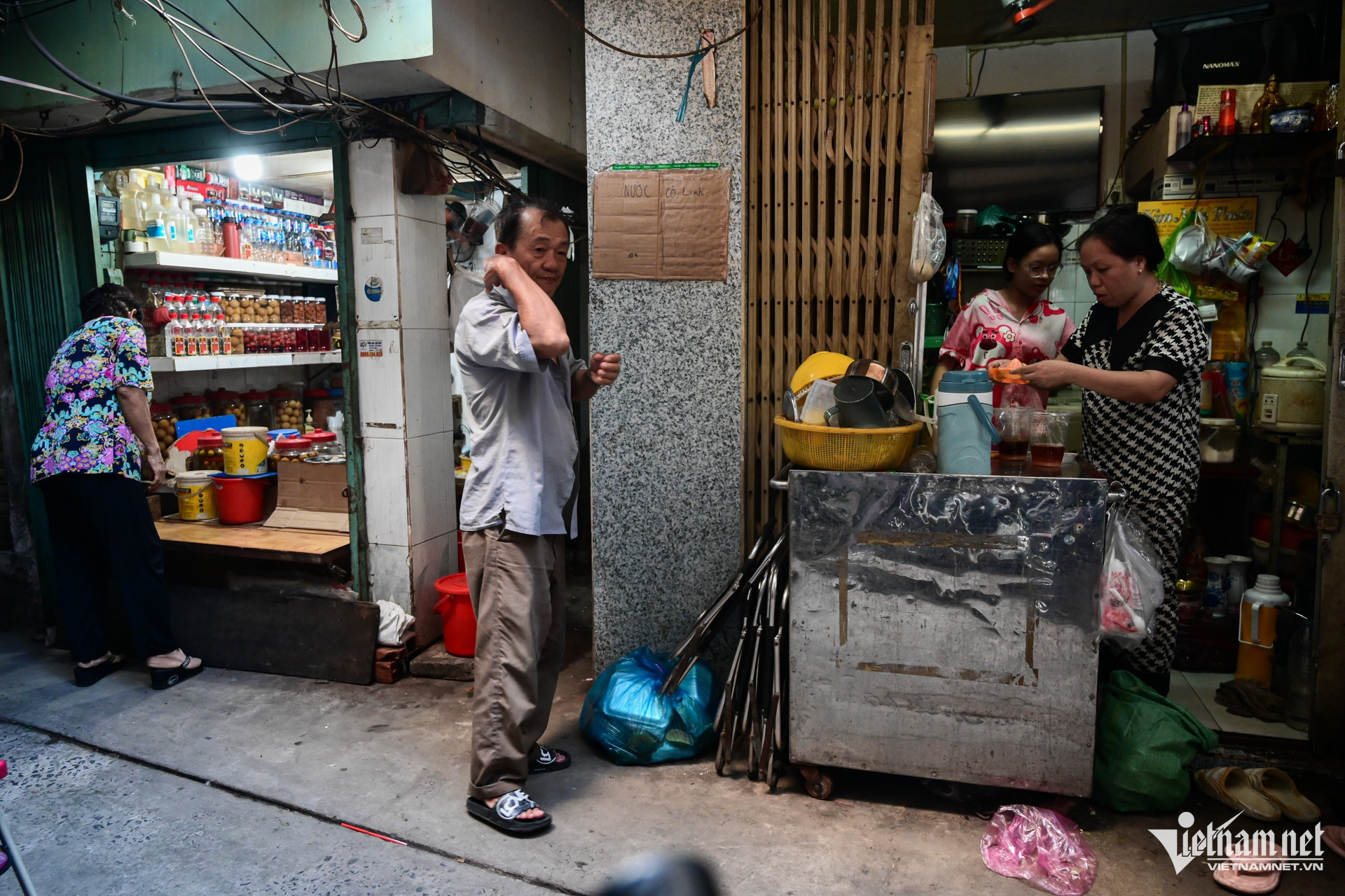 W-nhà siêu nhỏ, chợ gà, chợ gạo, chia ca ngủ 32.jpg