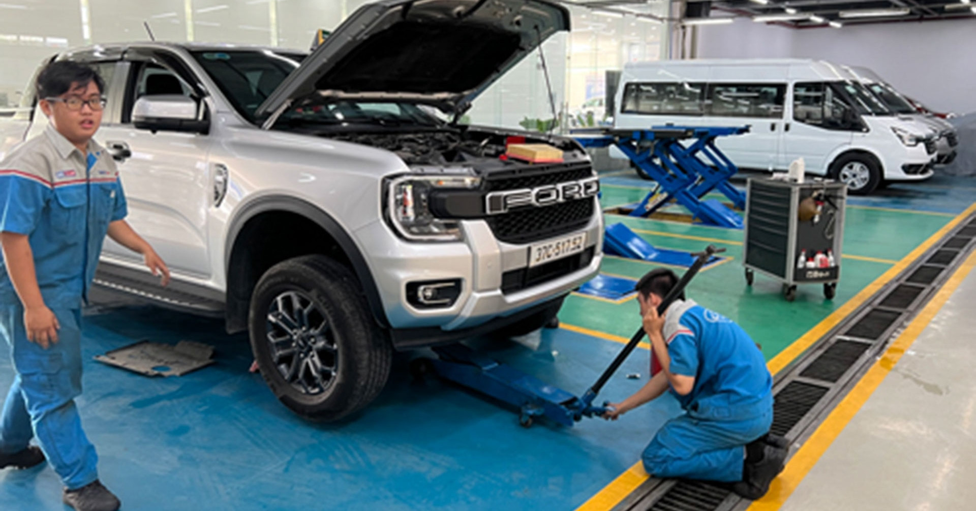 Vietnam urgently needs standards for electric and hybrid vehicle emissions