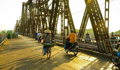 Hanoi prioritises rebuilding severely downgraded bridges