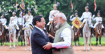 Prime Minister Pham Minh Chinh receives warm welcome in India