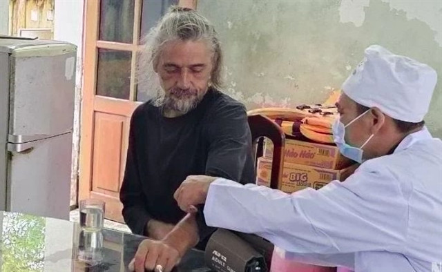 Russian man found drifting on tidal flat in northern Vietnam