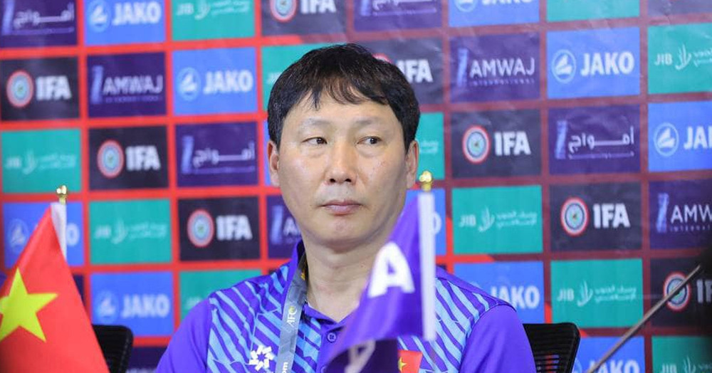 V-League instability worries Vietnam national football team and Kim Sang Sik