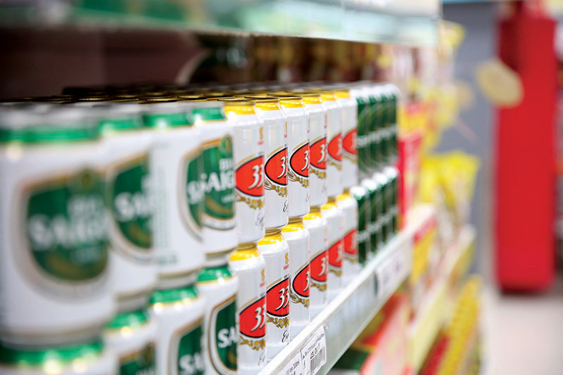 ong lon bia 1552.jpg