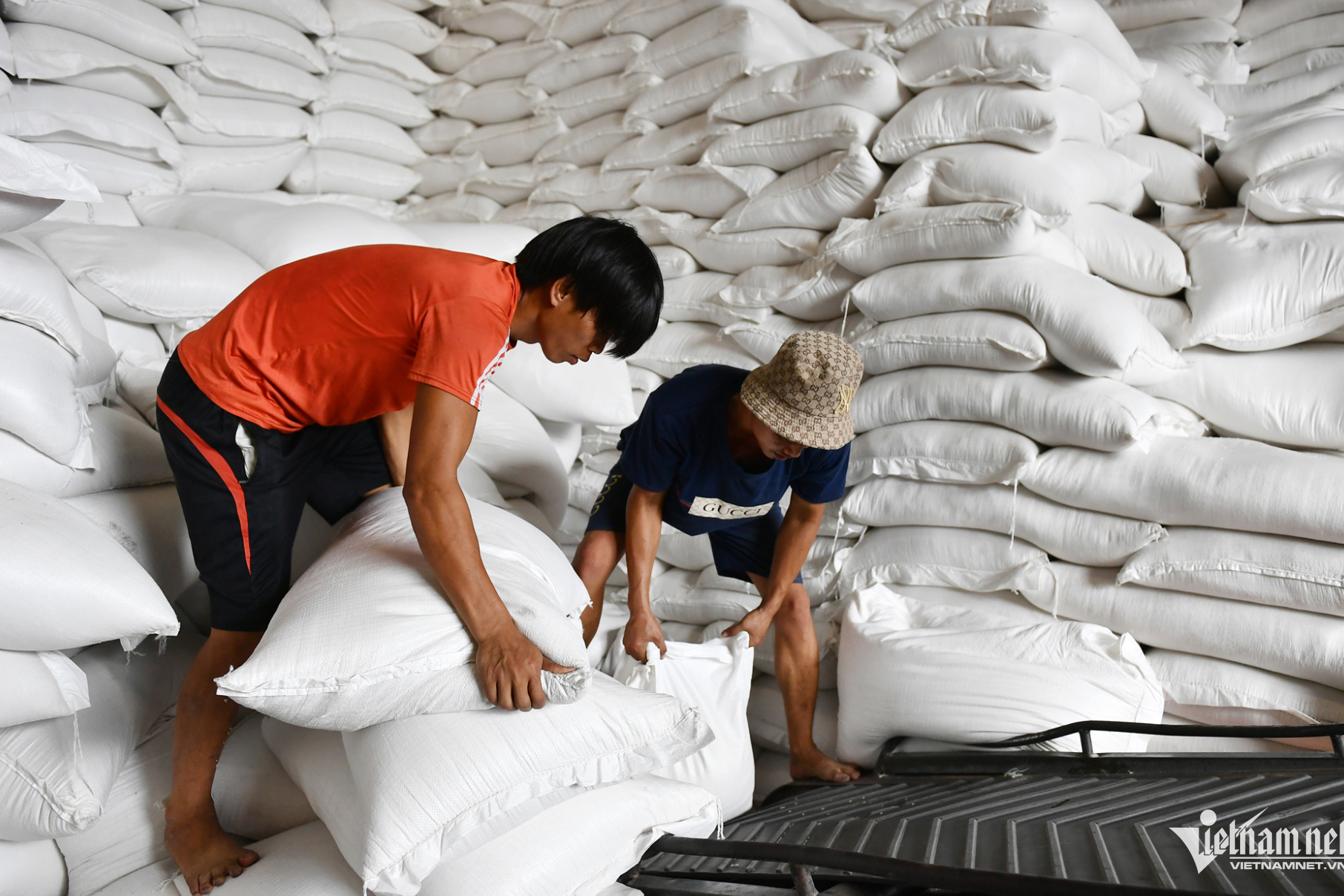 China buys more produce, but reduces volume of rice, pepper imports