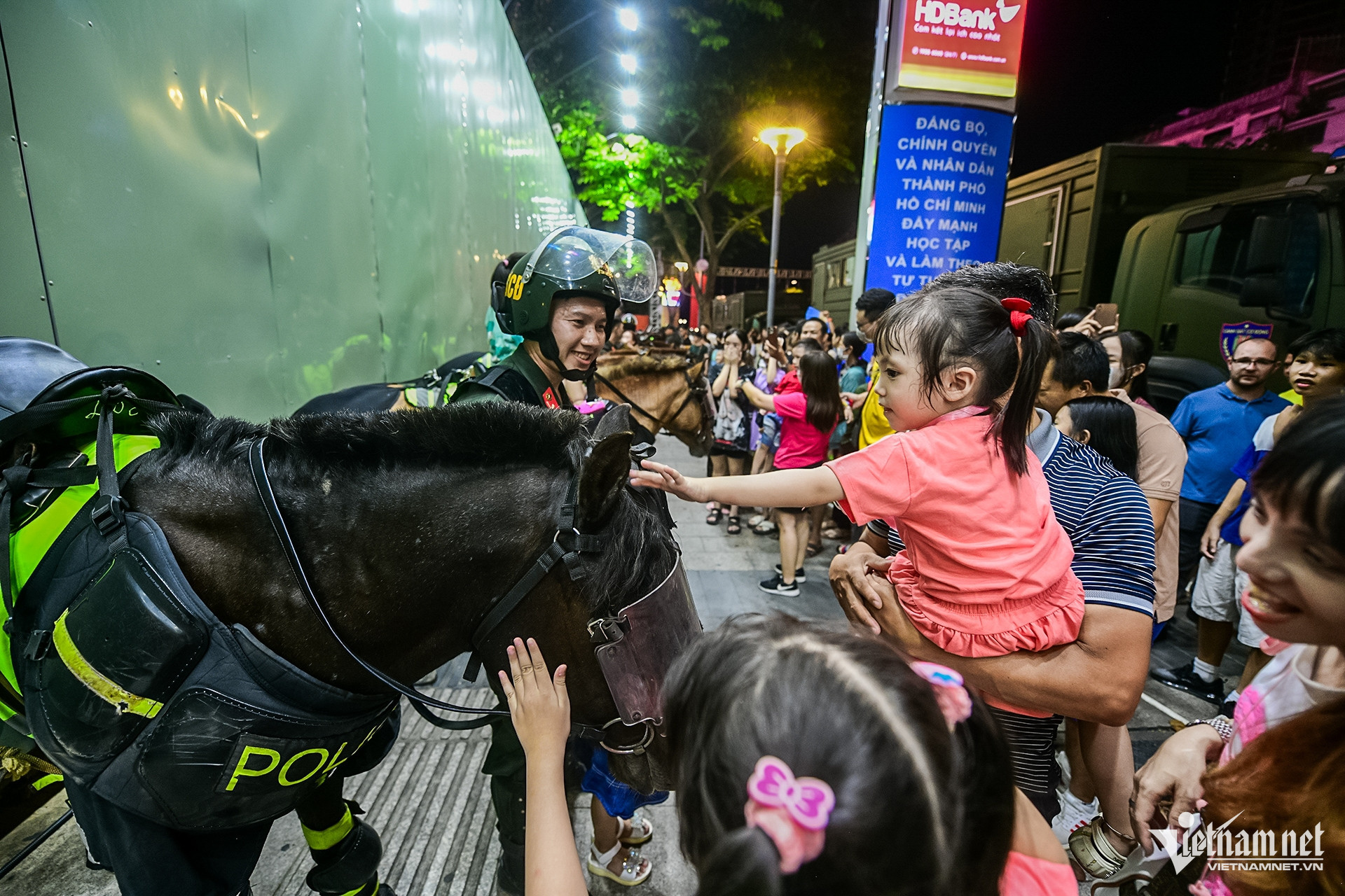 W-kỵ binh TPHCM7.JPG.jpg