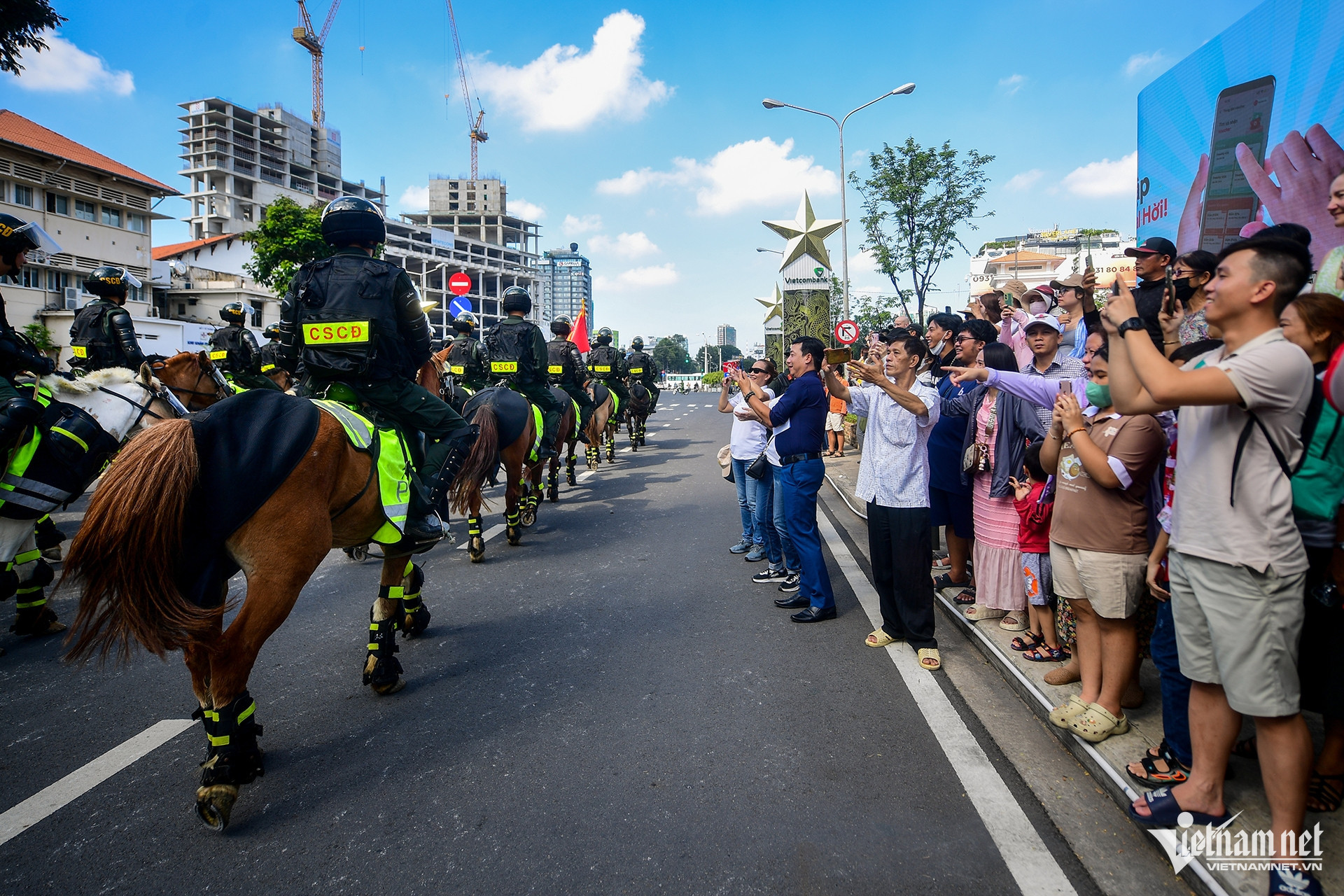 W-kỵ binh TPHCM 12.jpg