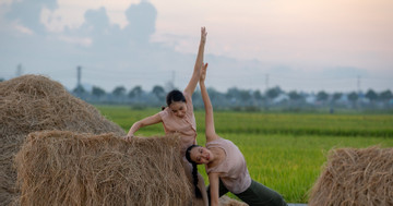 Hoi An hosts unique dance show amidst golden rice fields