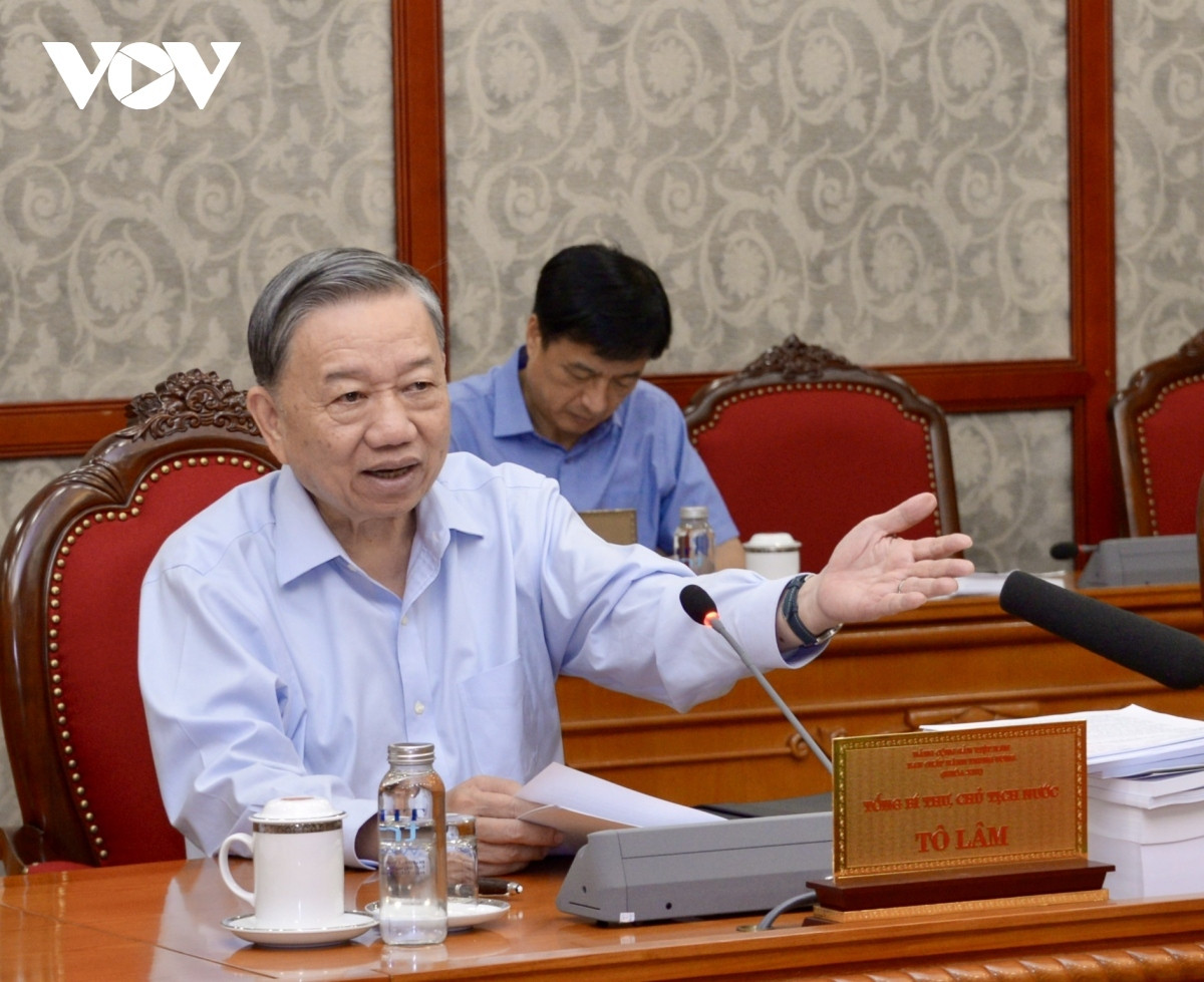 politburo examines ho chi minh city development planning till 2050 picture 2