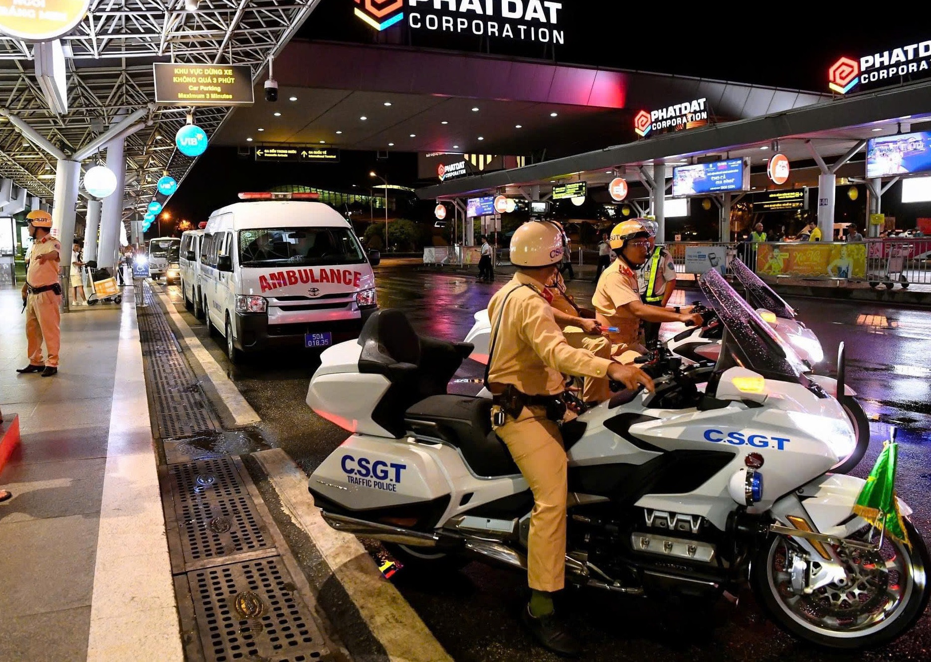 van chuyen tang 2.jpg