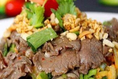 Three Vietnamese dishes among top 86 best salads in Asia