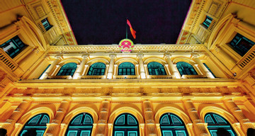 Hanoi’s Presidential Palace glows with new nighttime illumination