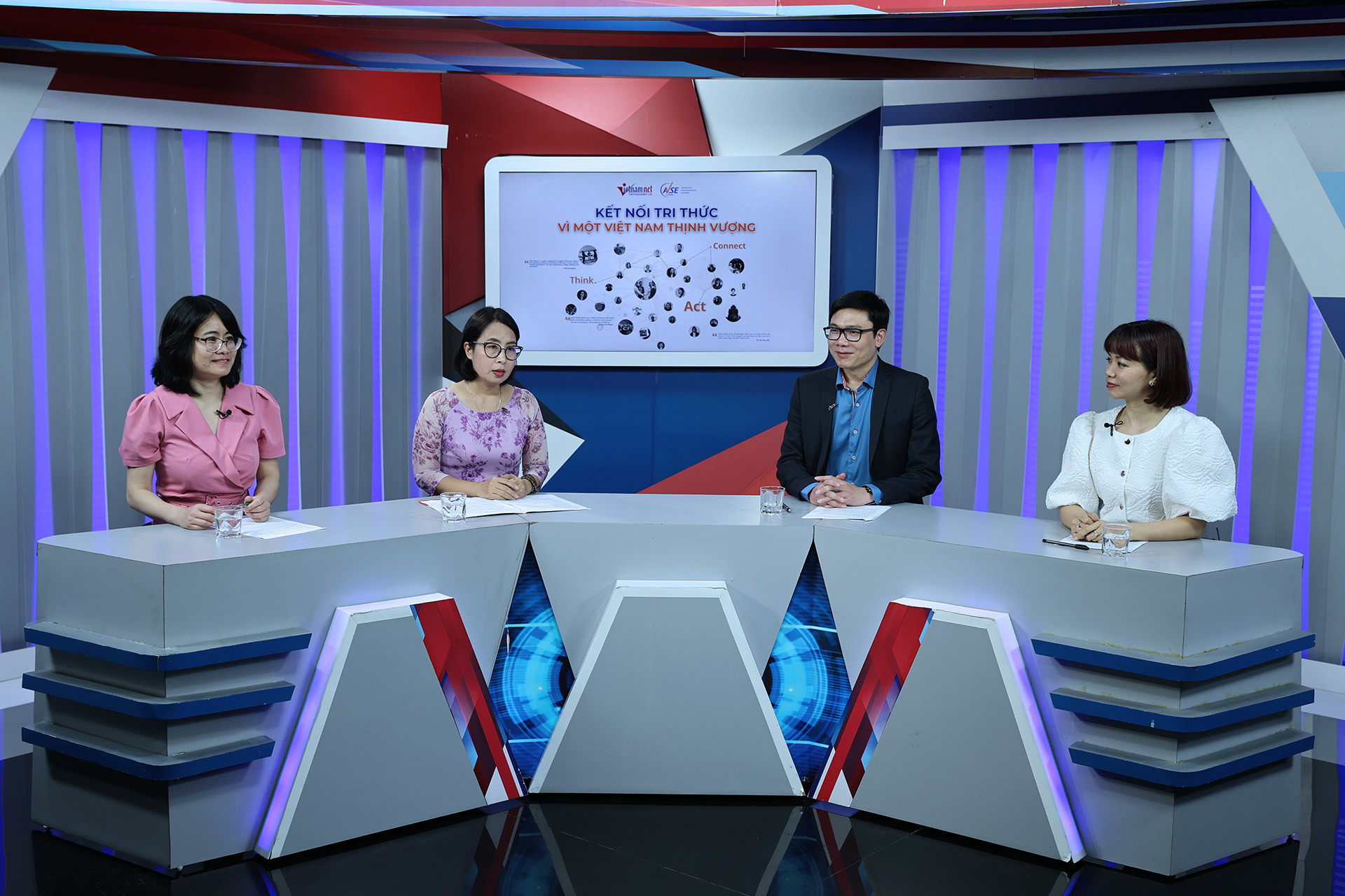 Tọa đàm_ Kết nối tri thức vì một Việt Nam thịnh vượngt .jpg.jpg
