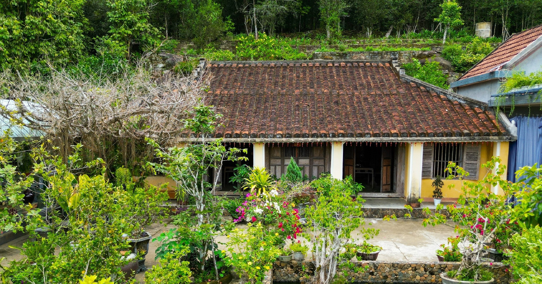 The 200-year-old wood house: A priceless family heirloom