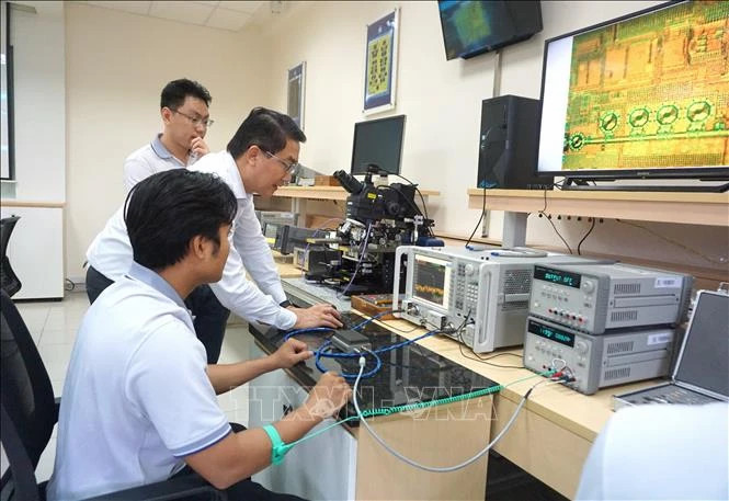 VN, Japanese, US facilities discuss cooperation in semiconductor training