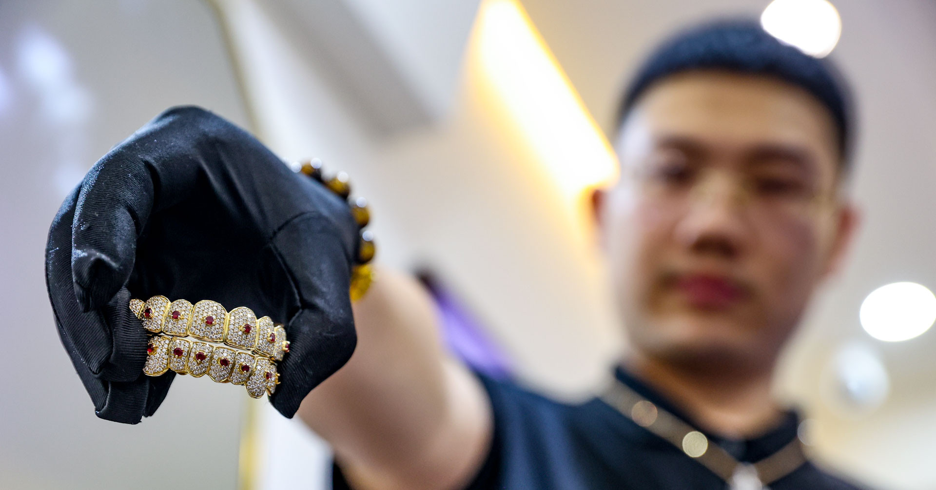 Crafting luxury: The art of diamond-encrusted dental jewelry