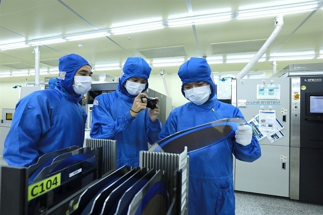 VN set up a national committee to promote semiconductor industry development