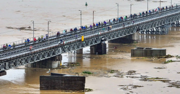 Floods engulf Hanoi as Red River rises rapidly