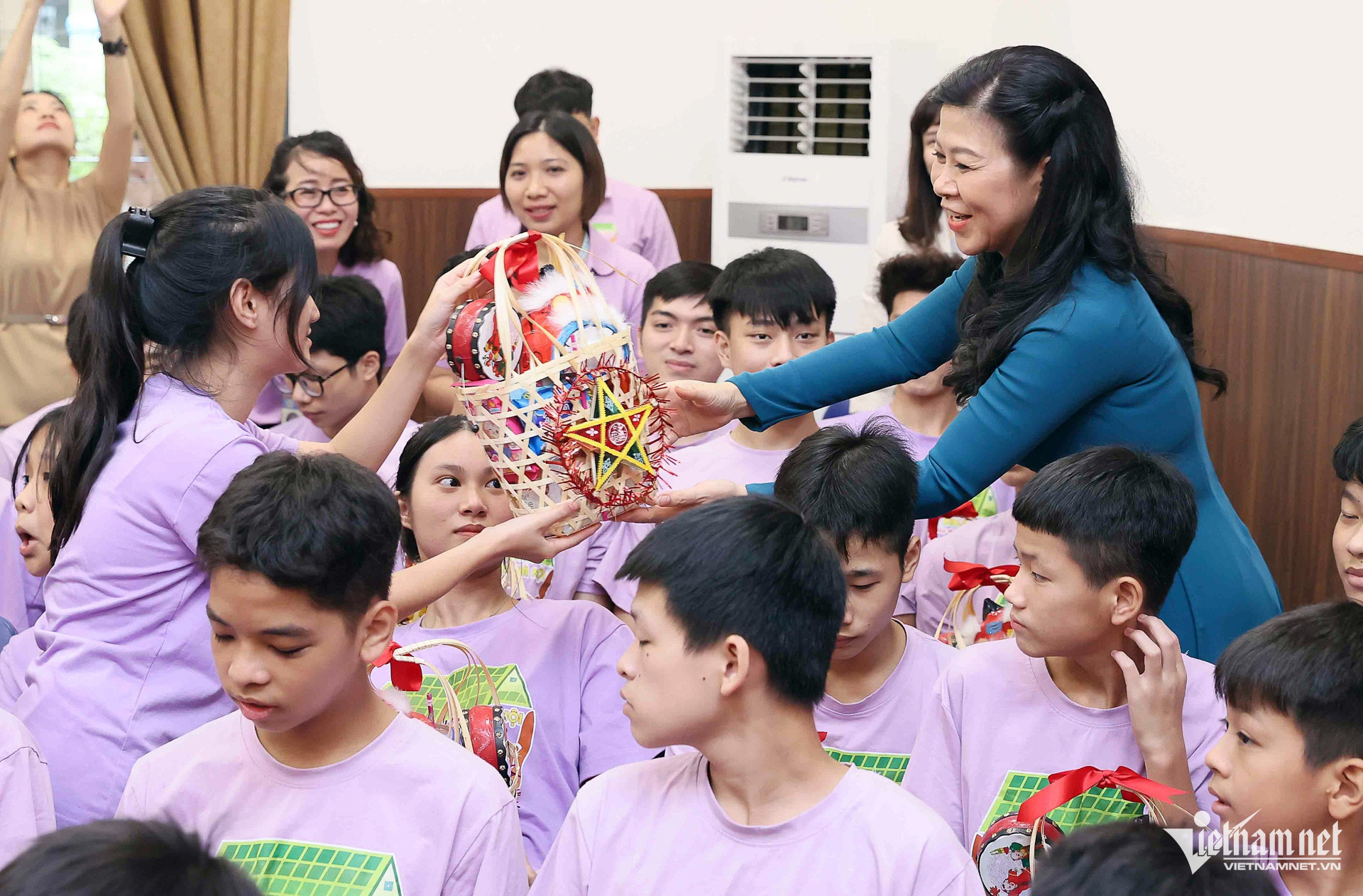 W-Tặng quà 7436.jpg