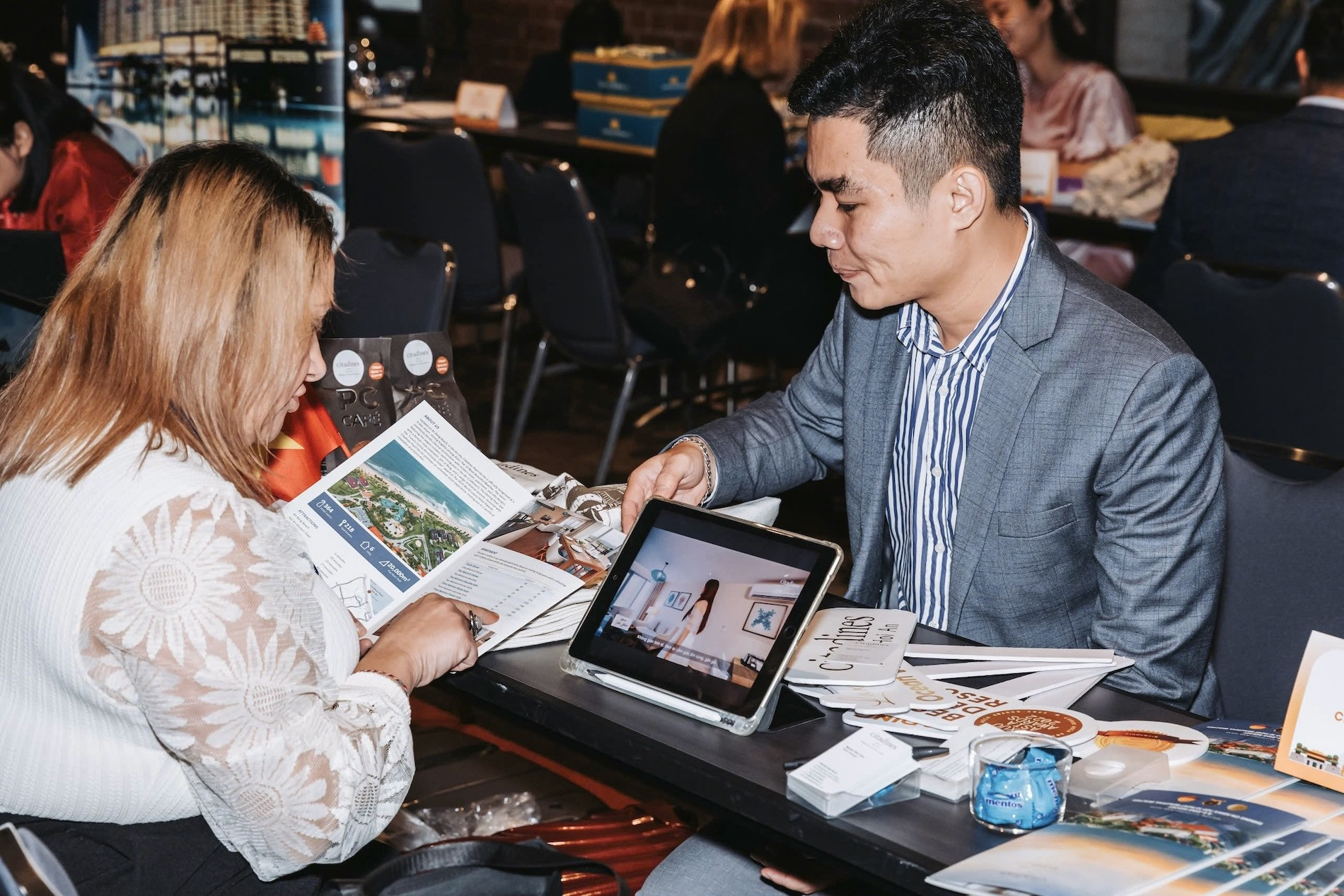 giới thiệu du lịch.jpg