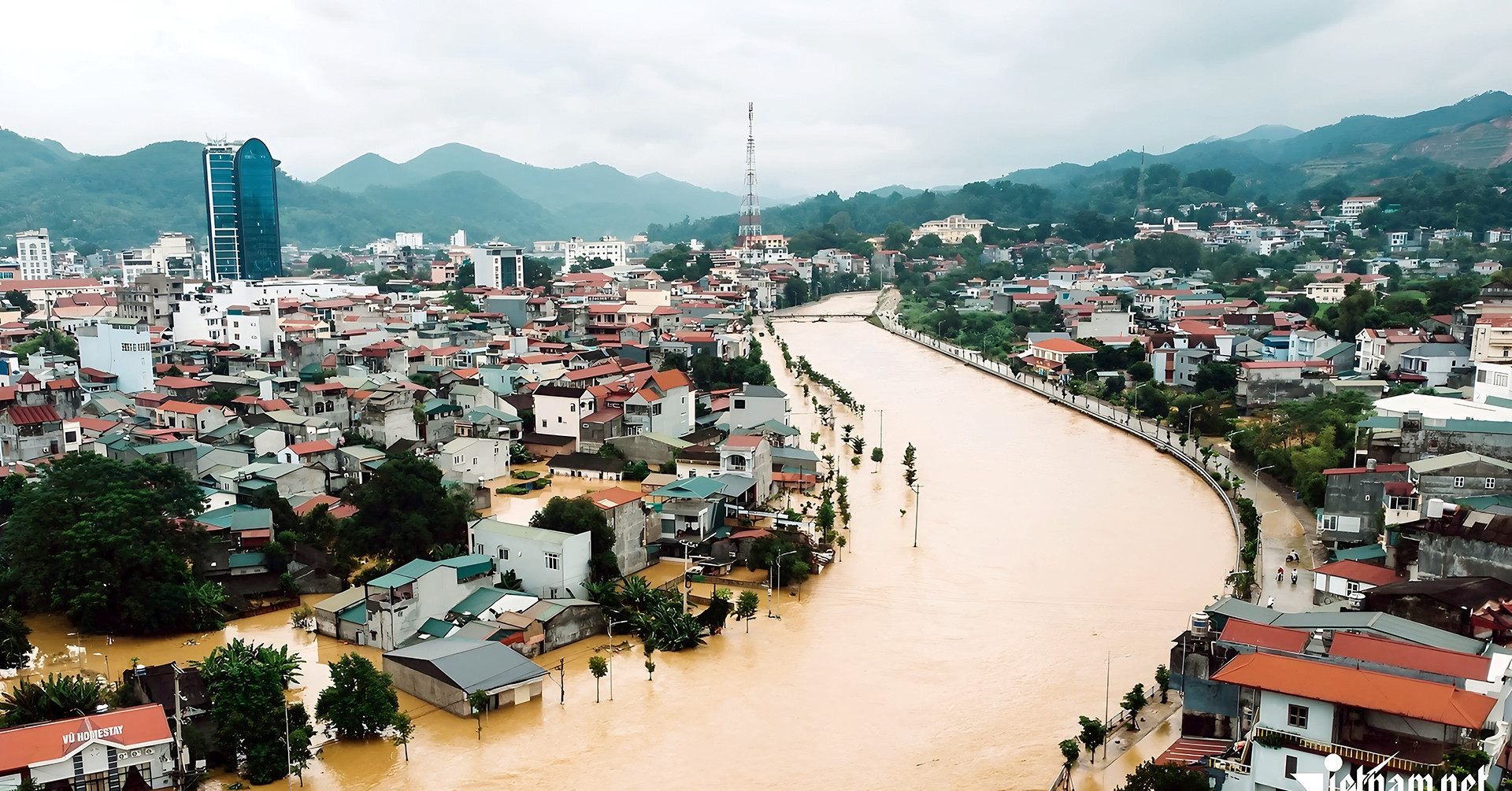 Experts highlight unusual features of Typhoon Yagi, the strongest in 30 years