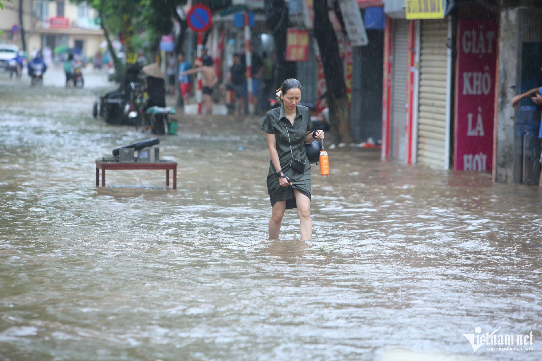 W-hoàng đạo thành.jpeg