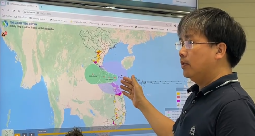 Typhoon Soulik to hit Quang Binh and Quang Tri this afternoon