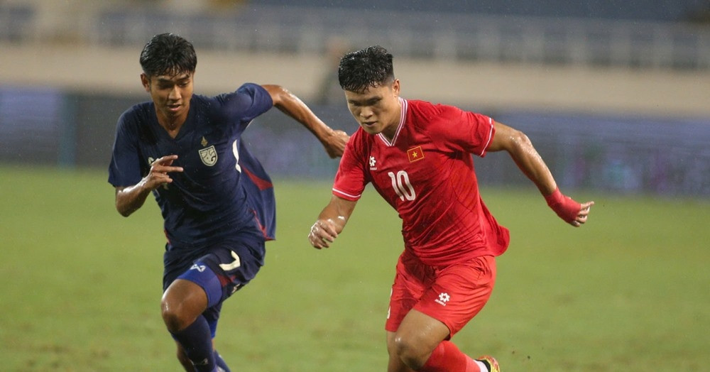 Vietnam falls out of FIFA Top 100 after recent matches