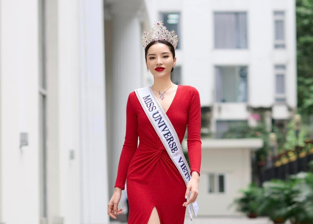 Debate sparks online over Miss Universe Vietnam 2024's educational background