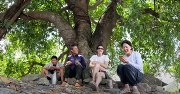 Korean tourist moved by acts of kindness after accident in Ninh Binh