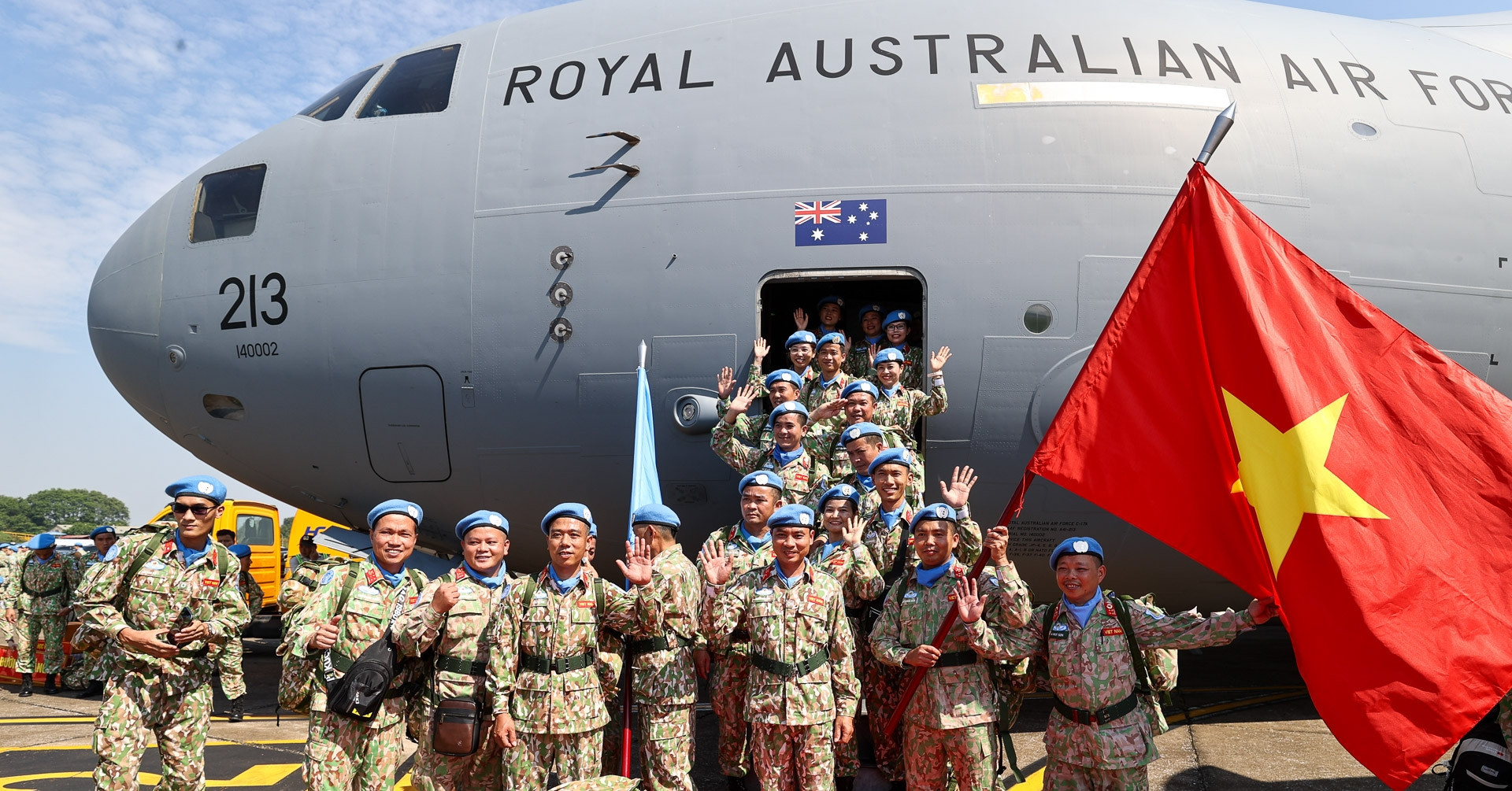 Vietnam’s military peacekeepers head to africa on Australian aircraft