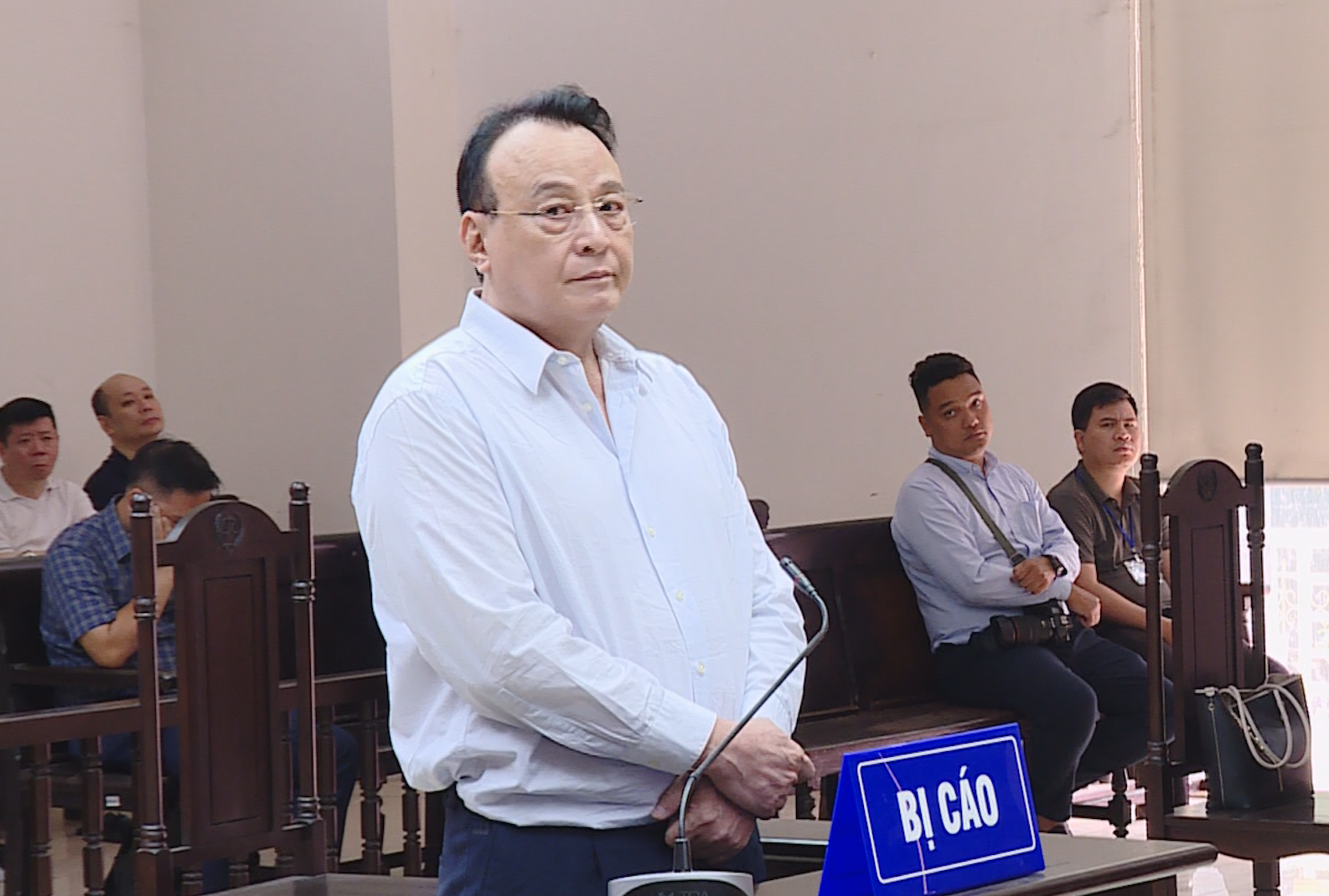 đỗ anh dũng tân hoàng minh.png