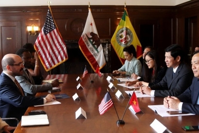 Vietnam seeks tourism and cinema cooperation opportunities with Los Angeles