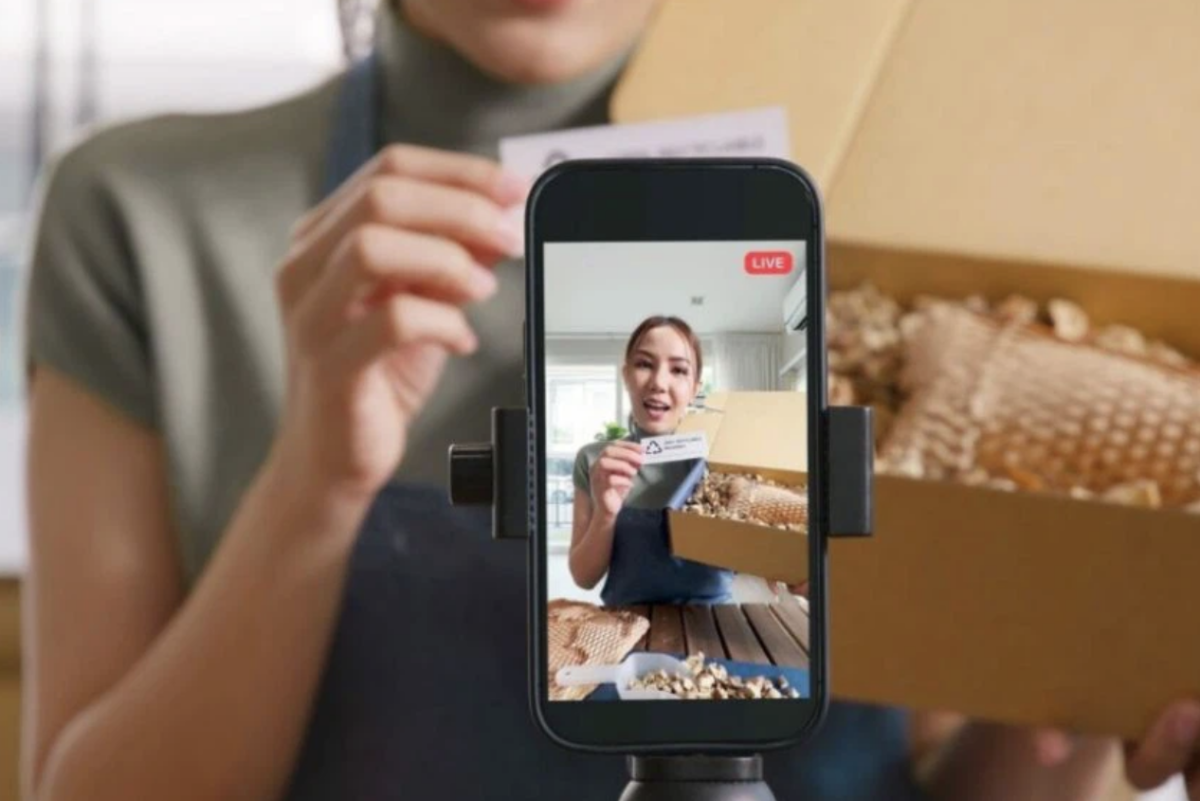 luat qc FPT Shop.png