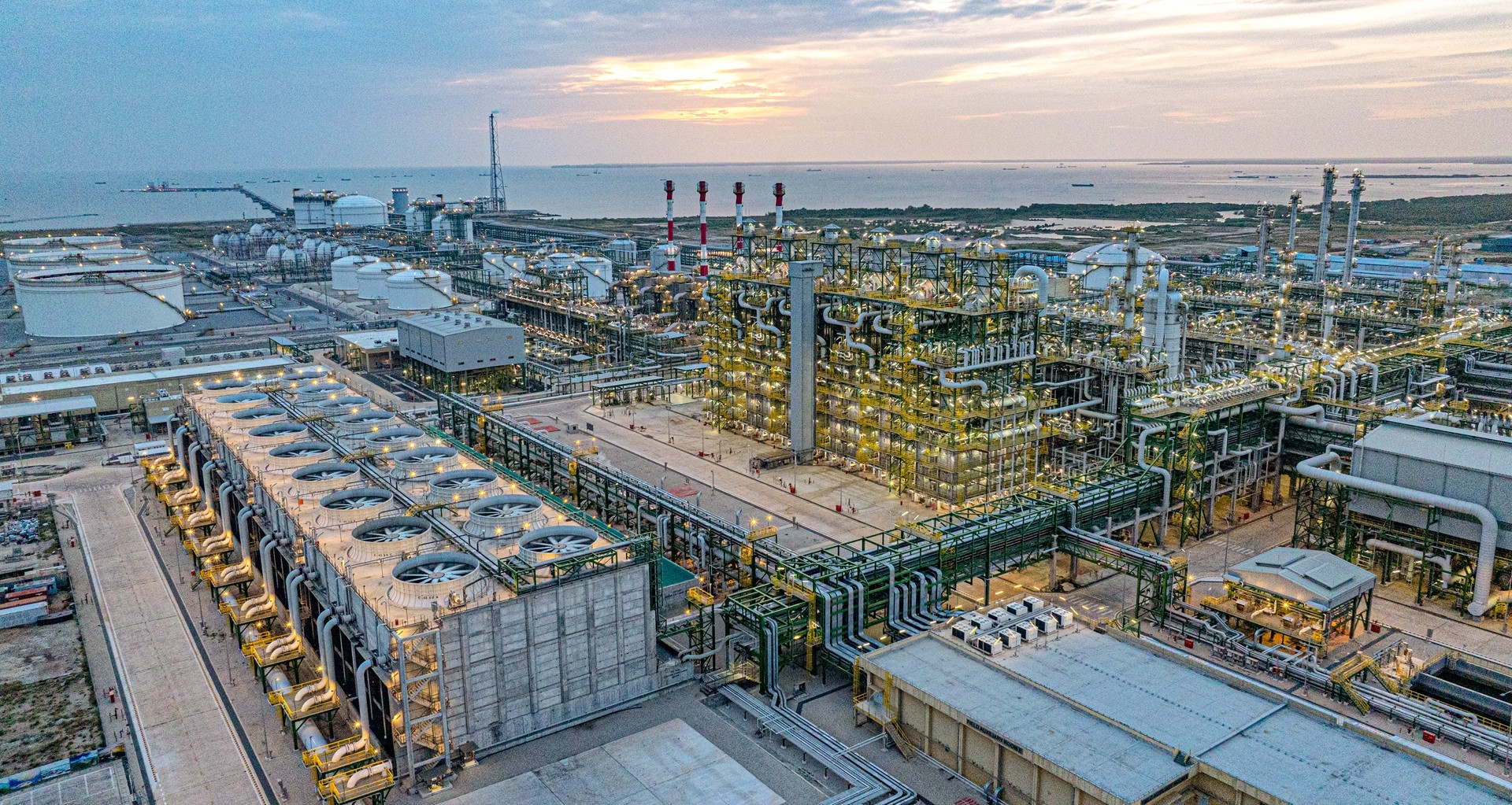 First $5 billion petrochemical complex in Vietnam goes live