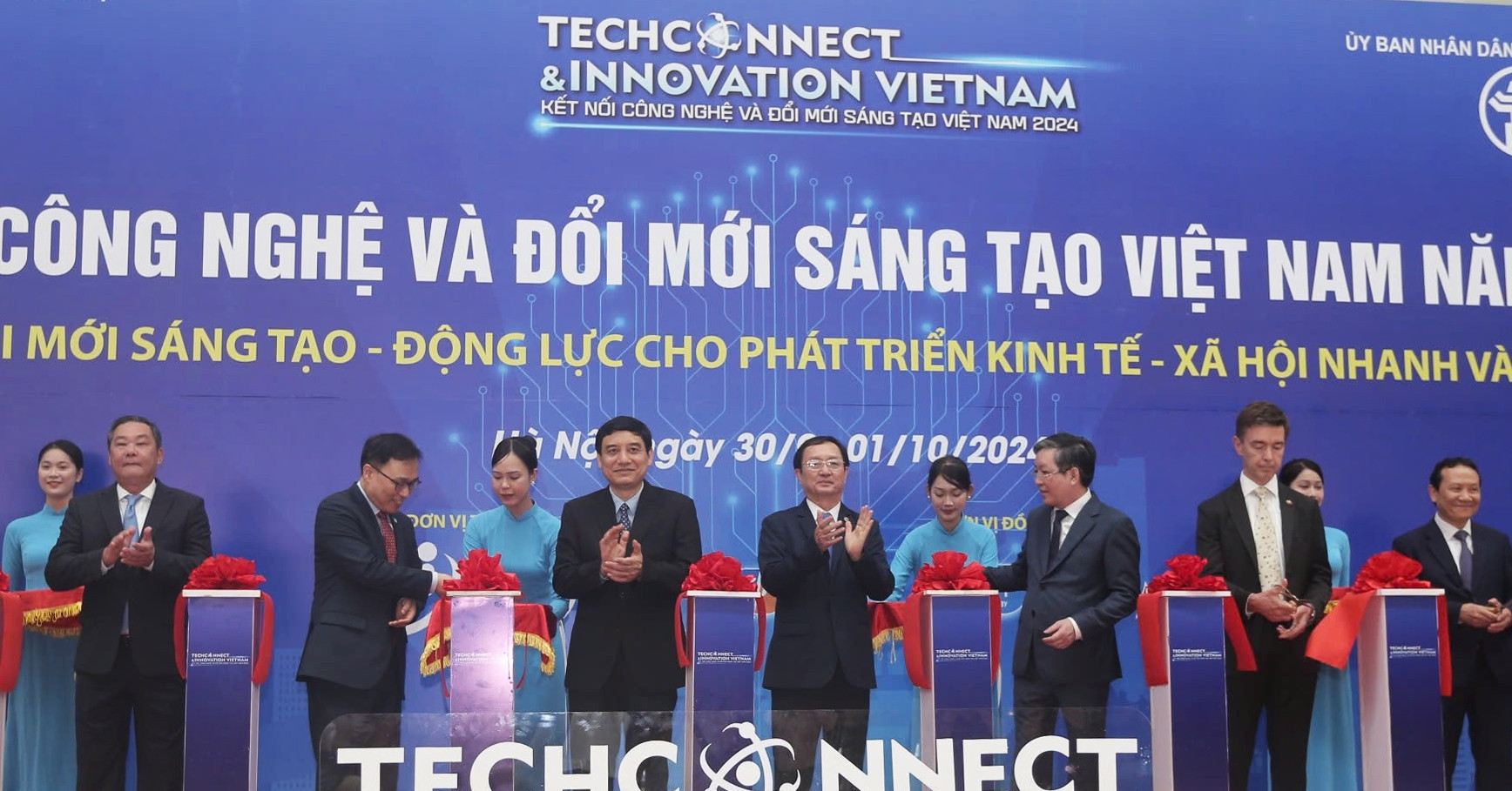 Hanoi set to experiment with cutting-edge technologies to boost economy