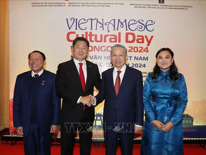 Top leader attends opening ceremony of Vietnamese Cultural Day in Mongolia