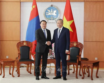 Vietnam wants enhanced all-round ties with Mongolia: Top leader