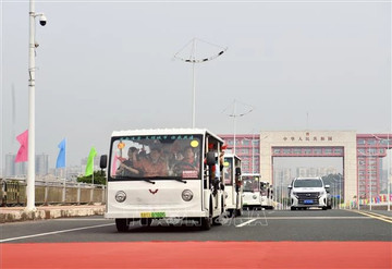 Passenger bus route linking Ha Long and China’s Nanning City launched