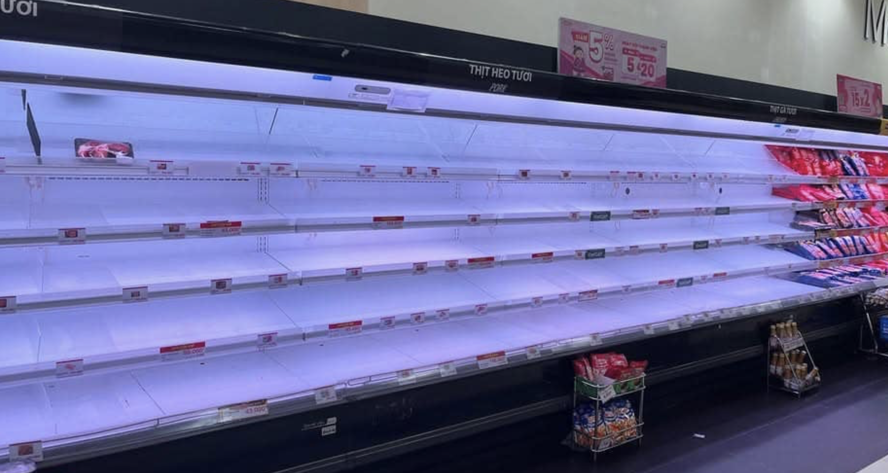 Typhoon Yagi triggers panic buying in Hanoi as residents stock up on essentials