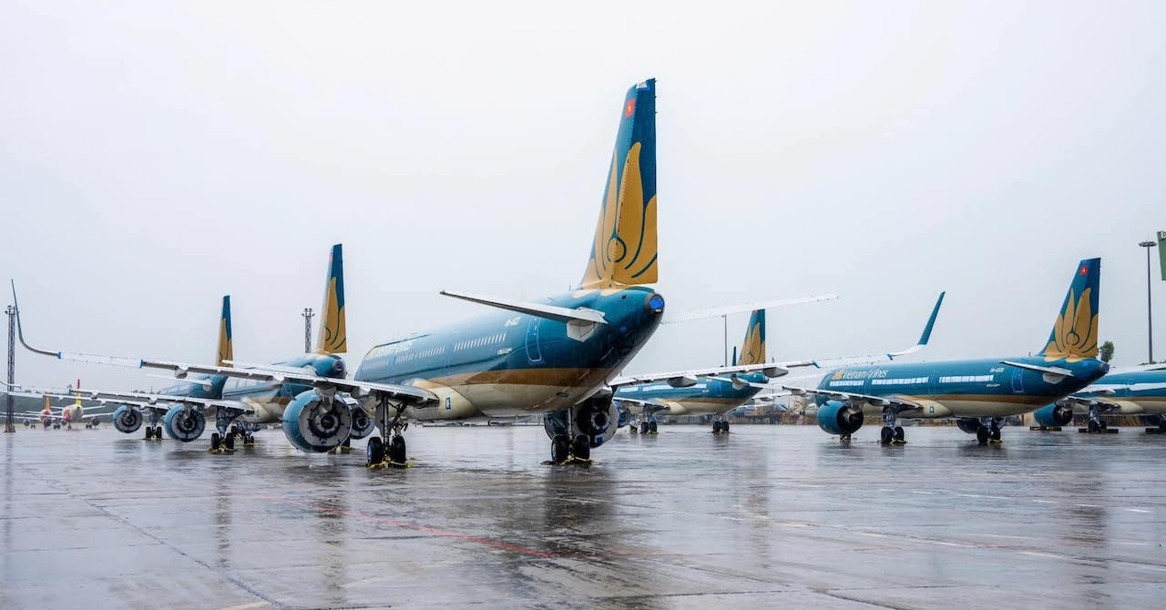 Typhoon Yagi forces temporary closure of Noi Bai Airport