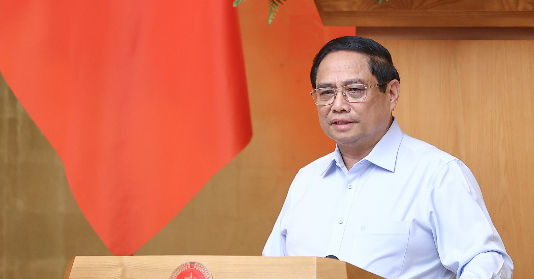 VN Prime Minister pushes for $4.03 billion in infrastructure investment bonds