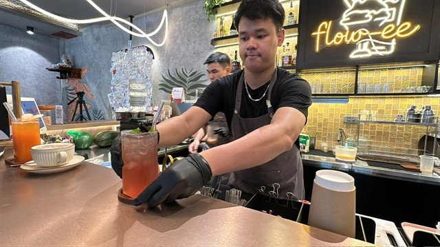 Deaf café goes with the flow