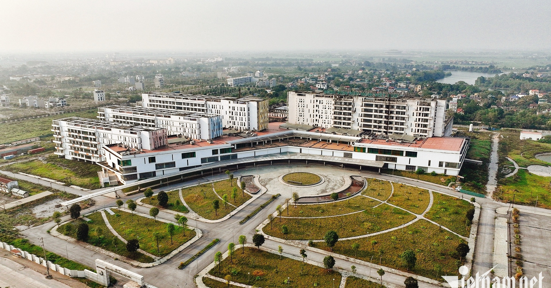 General Secretary orders investigation into Bach Mai & Viet Duc hospitals